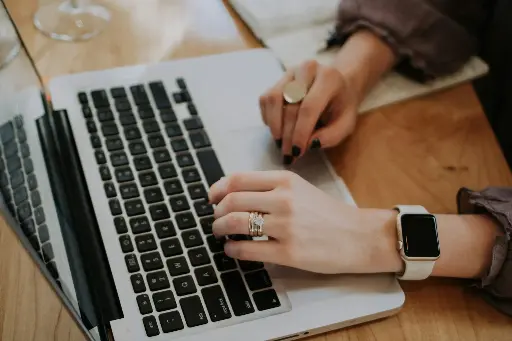 Crea un CV moderno que consiga entrevistas